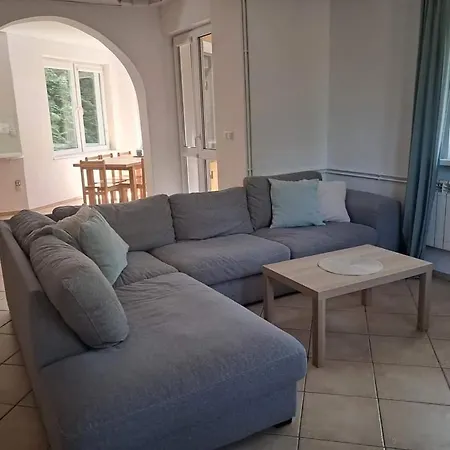 Dom Projekt Nad Jeziorem Pluszne Сasa de vacaciones Pluski