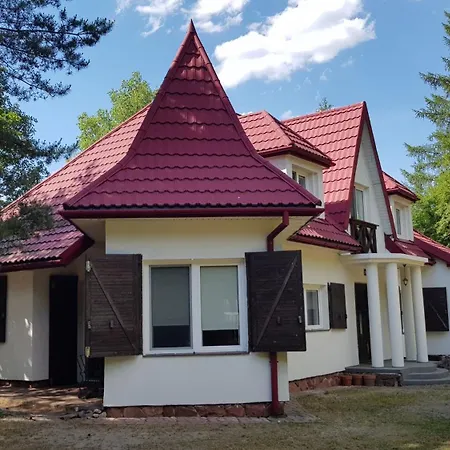 Dom Projekt Nad Jeziorem Pluszne Сasa de vacaciones *