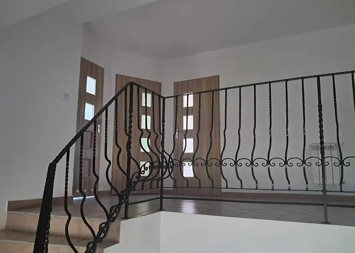 10 Osobowy Dom Projekt Nad Jeziorem Pluszne Feriehus Pluski